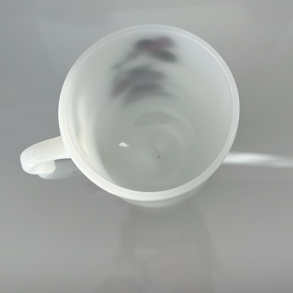 Vintage Mickey & Minnie Pedestal Milk Glass Coffee Mugs Set Pair - Picture 7 of 13